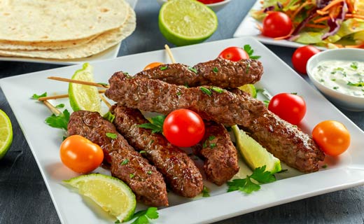 الكفتة المشوية على الفحم