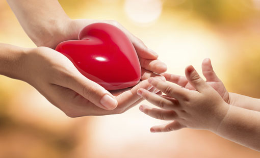 من أجمل العواطف تعليم الأطفال الحب