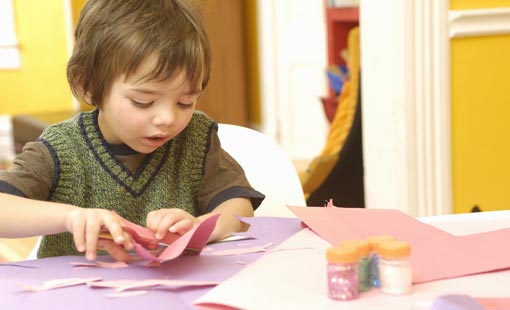 انتبهي.. حتى لا تقتلي موهبة طفلك