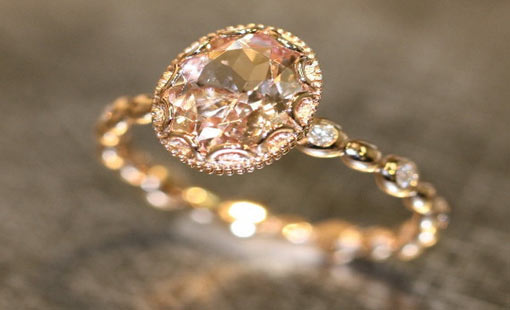 خاتم مثالي.. عروس سعيدة