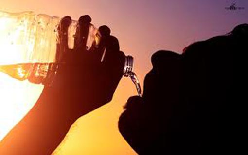 6 خرافات لقهر العطش في رمضان