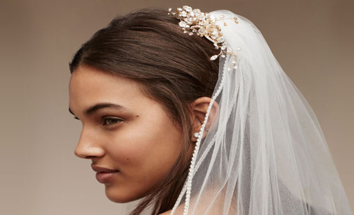 التسمير المناسب للفستان الأبيض