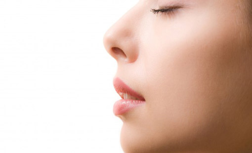 بشرة نضرة على طريقة الـ«أيورفيدا»