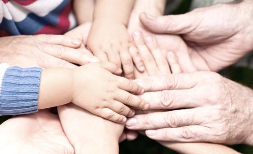 الاحترام + المشاركة = الاستقرار الأسري