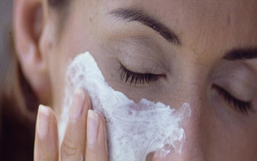 أكزيما الجلد.. هكذا تتغلبين على طفراتها