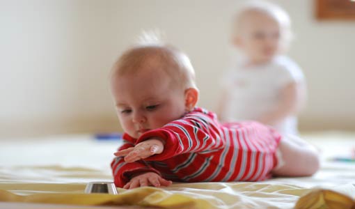 اختبري قدرات طفلك السمعية والكلامية