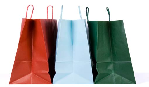 مدمنات على التسوّق: لا نسيطر على جيوبنا