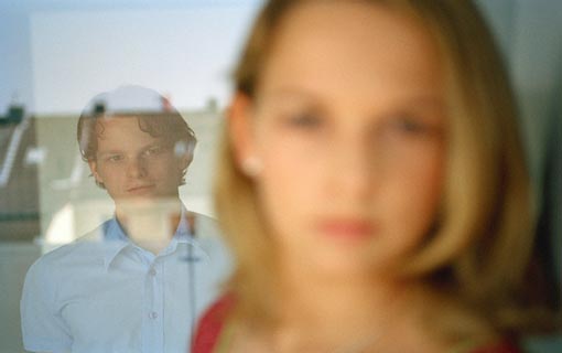 زوجي العزيز: إفعل أي شيء إلا الخيانة