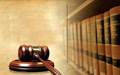 الكلمة جدل الحرية والقانون