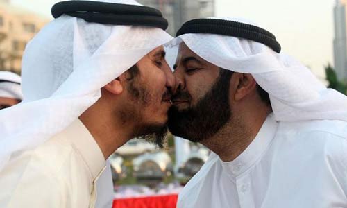 المخاشمة.. من أفضل 10 قبلات لعام 2012