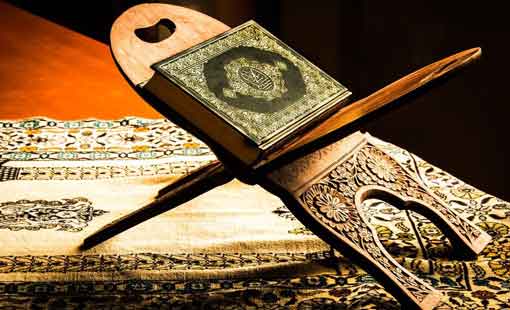 من القرآن ما يفسره الزمان