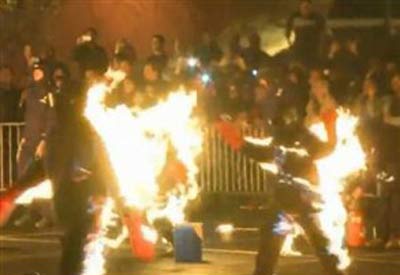 21 أميركي أشعلوا النار في أنفسهم من أجل رقم قياسي