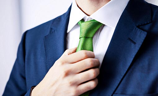 الفريق بين الأتيكيت والبروتوكول