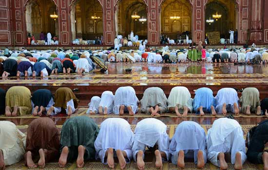 التقوى ميزان الكرامة