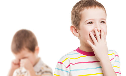 دور الوالدين في النزاع بين الإخوة