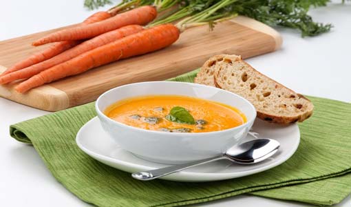 شوربة الجزر والجوز الأبيض