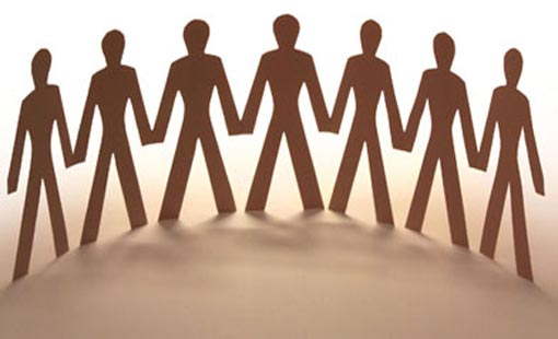 المجتمع بين الضبط والتوجيه