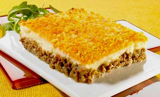 البطاطس مع اللحم المفروم والعدس