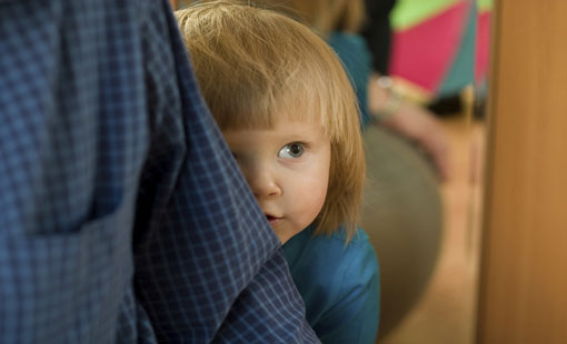 ترك الطفل وحيداً.. ممكن بشروط