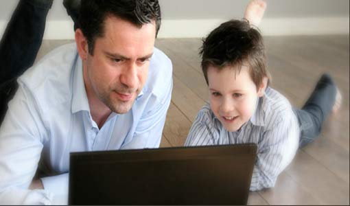 بين الأهل والأبناء.. علاقة خاصة