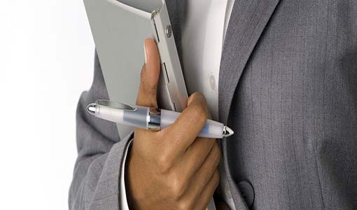 «الإداري الفذ» رجل واقعي