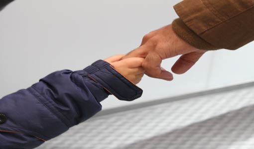 أخطاء أبنائنا.. كيف نتعامل معها؟