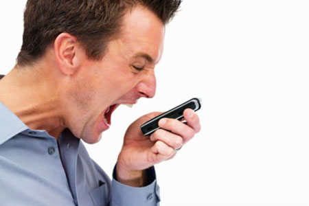 الصراخ بصوت مرتفع مسكن جيد للألم!