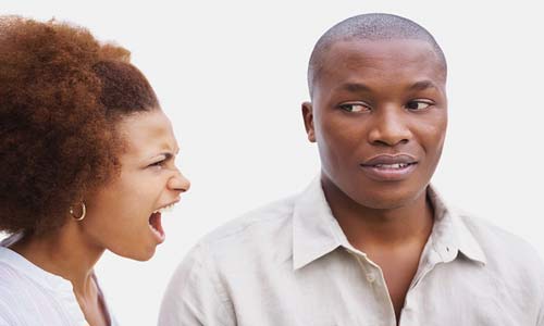 النساء أكثر عدائية وعصبية من الرجال