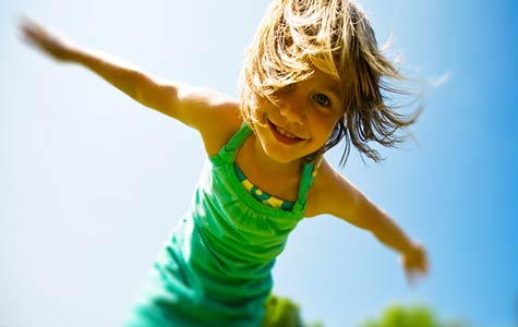 اسمحوا لأطفالكم بـ « المرح والتهريج»