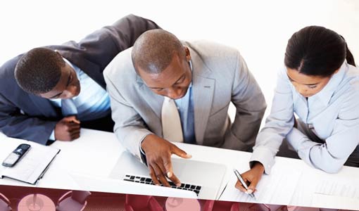 القائد ونمو سلوك الفريق