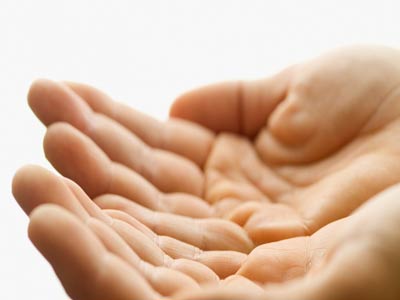 دعاء اليوم الرابع: (اَللّهُمَّ قَوِّني فيهِ عَلى اِقامَةِ اَمْرِكَ، وَاَذِقْني فيهِ حَلاوَةَ ذِكْرِكَ،...)