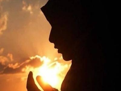 دعاء اليوم الخامس: (اَللّهُمَّ اجْعَلْني فيهِ مِنَ الْمُسْتَغْفِرينَ، وَاجْعَلْني فيهِ مِنْ عِبادِكَ الصَّالِحينَ اْلقانِتينَ،...)