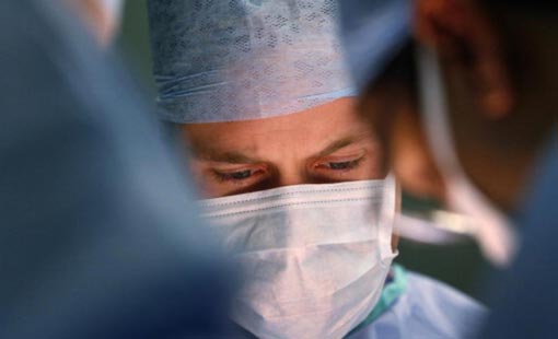 جزائرية في الـ 73 تحمل جنيناً عمره 35 سنة