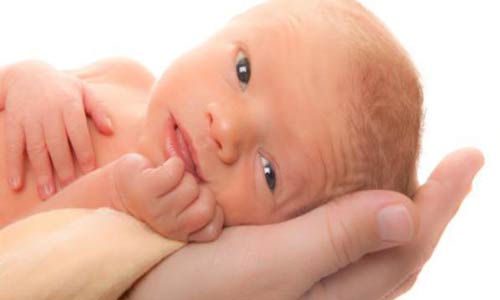 إيطالية تضع مولودها بعد وفاتها بشهرين