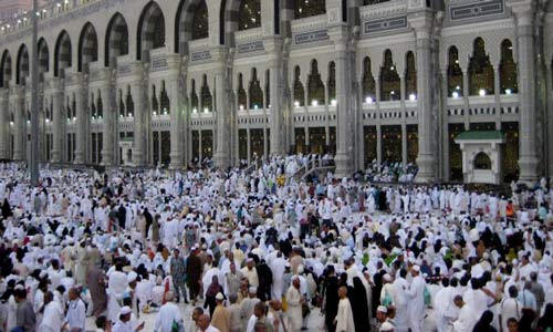 هل للحج دور في تنمية الشباب؟