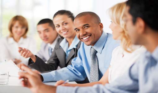 العمل بايجابية وطاقة وحيوية