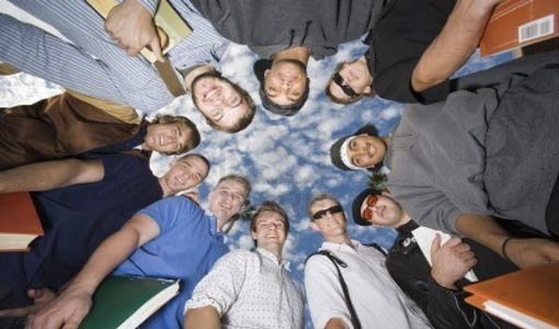 الحب في الجامعة.. هل يُكتب له الاستمرار؟