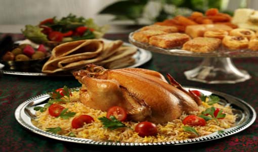 مكبوس الدجاج بالفرن مع سلطة البروكلي وخبز البراتا بحشوات