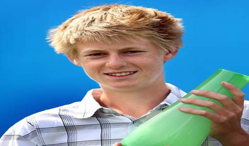 موهبة الشاب بين الغرور والحسد