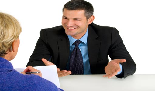 النظرة الأولى تحدد مستقبلك الوظيفي