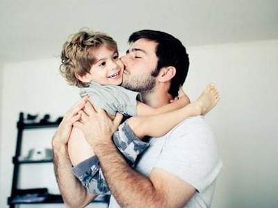 أناس يفرضون علينا الحب