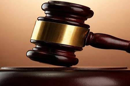 قاضي يُغرّم نفسه بسبب رنة هاتف