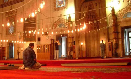 (فَاصْبِرْ صَبْراً جَمِيلاً)