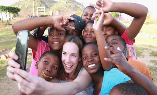 5 خطوات ليحبّك الناس «في دقيقة ونصف»