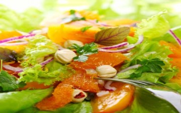 سلطة الأفوكادو، البرتقال واللوز