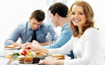 دليل المرأة العاملة لتخفيف الوزن