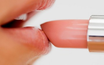 محسّنات بديعة لإطلالتك الربيعية