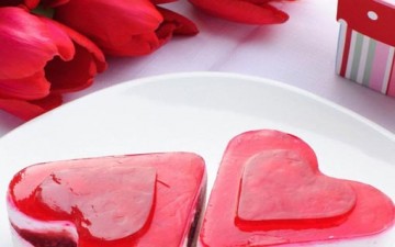 هل يتسع القلب لحبيبين في وقت واحد؟