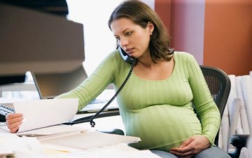 6 نصائح للمرأة العاملة الحامل