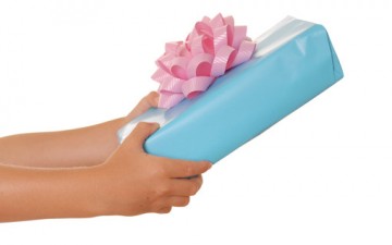 كيف نعلّم أبناءنا حب العطاء؟